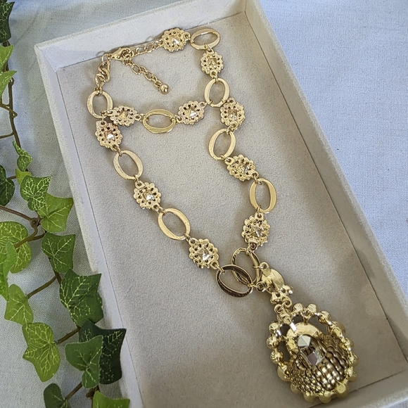 Gold with Green Crystal Stones Glam Ankle Bracelet - Picture 7 of 11